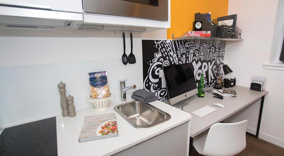 Modern City Living Studios At Riverside In The Heart Of Глазгоу Екстериор снимка